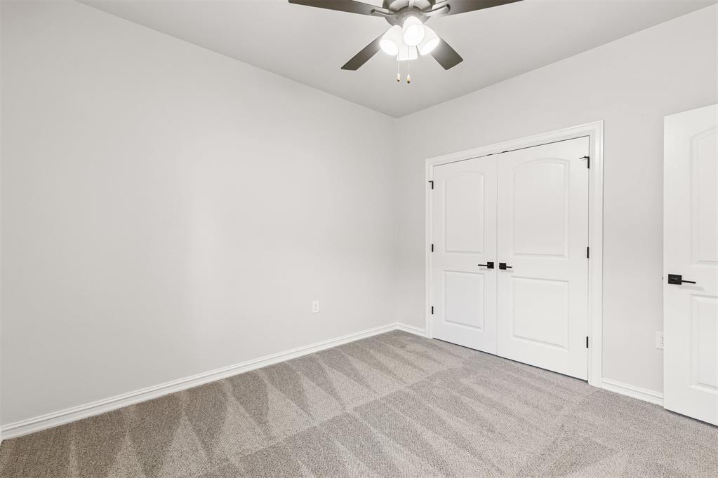 10721 Nw 154th Street Property Photo 33