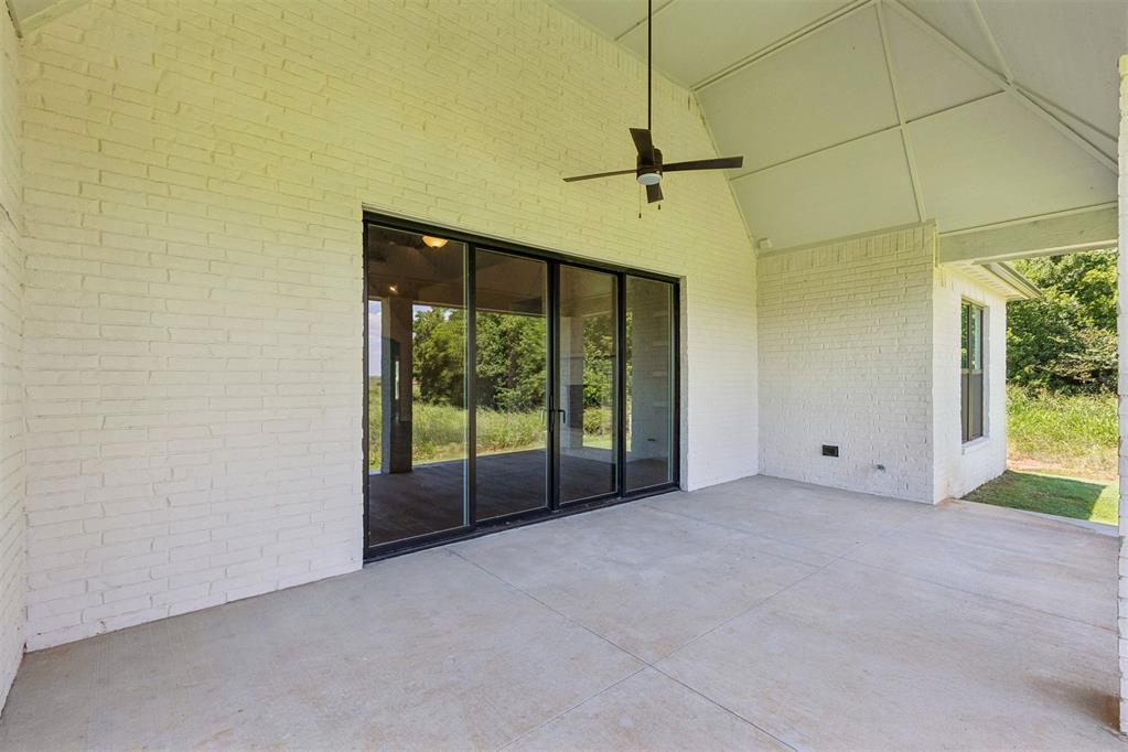 10721 Nw 154th Street Property Photo 41