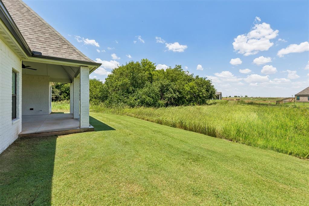 10721 Nw 154th Street Property Photo 45
