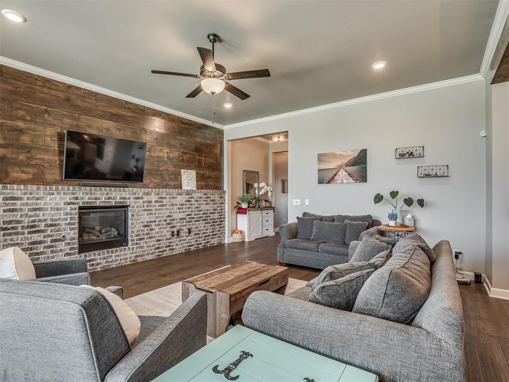 16112 Buffalo Drive Property Photo 11