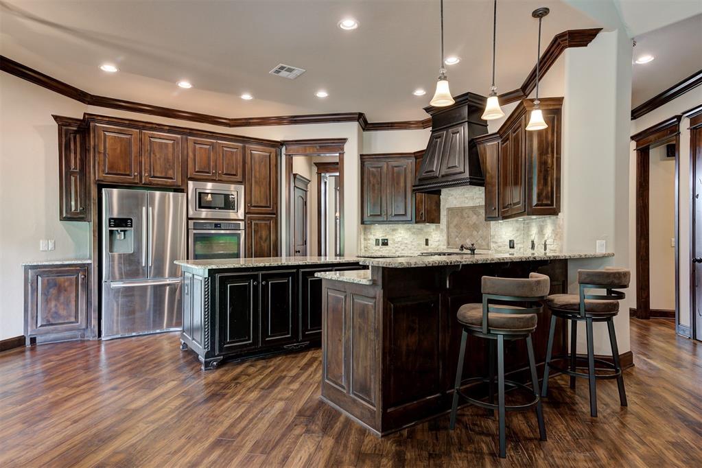 22090 White Pine Circle Property Photo 6