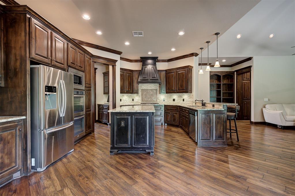 22090 White Pine Circle Property Photo 16
