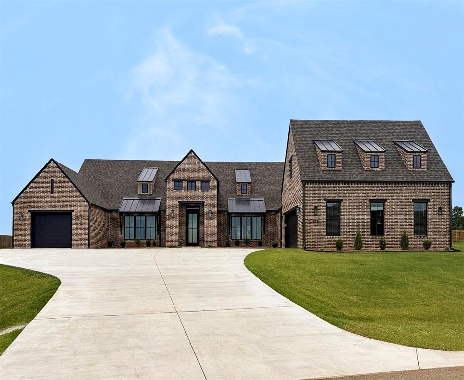975 Trunci Circle Property Photo 1