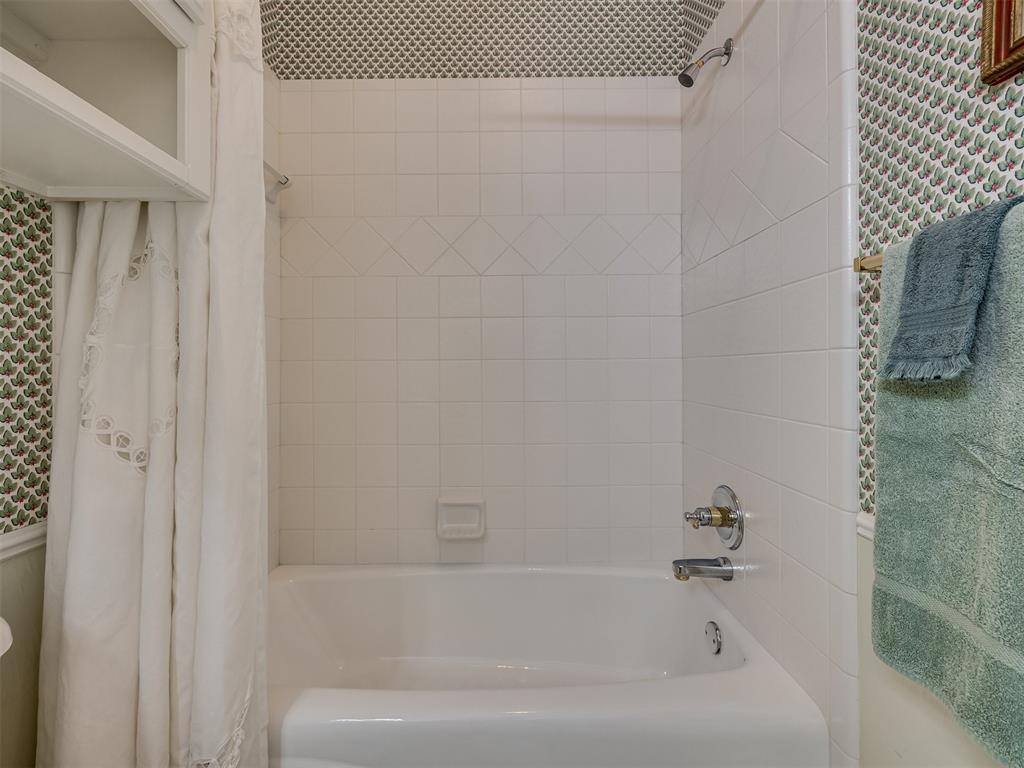 8413 Nw 64th Terrace Property Photo 40