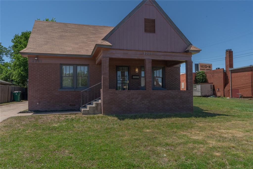 2301 N Kelham Avenue Property Photo 3