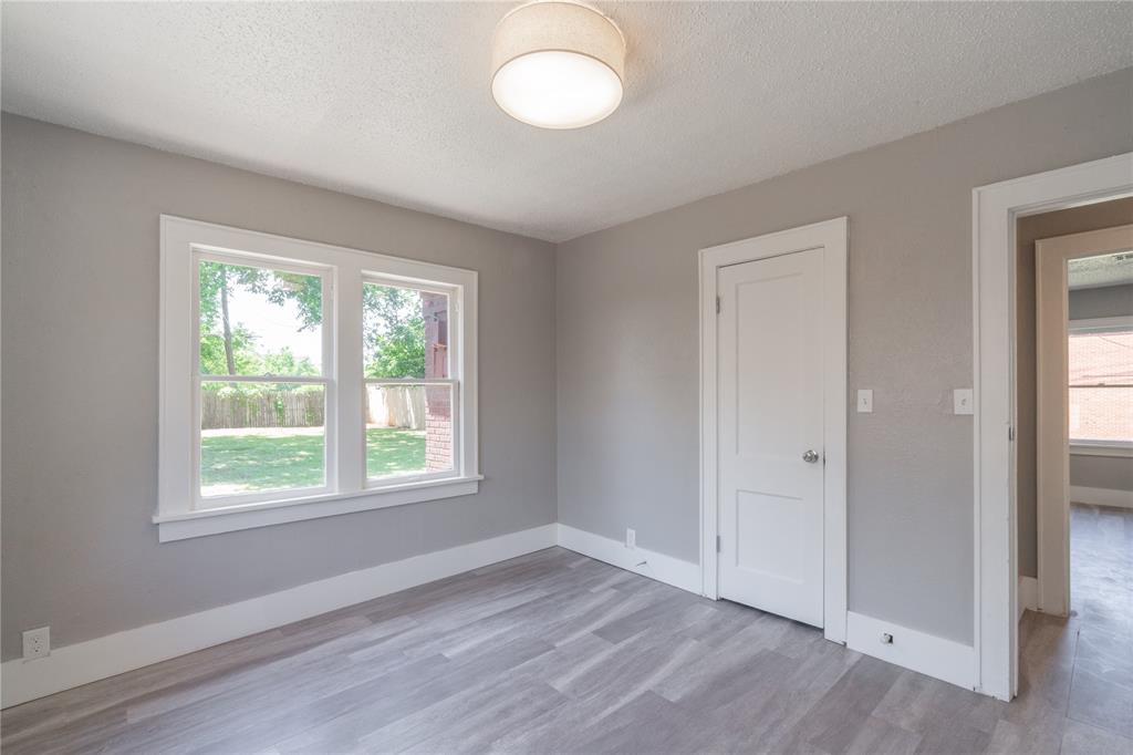 2301 N Kelham Avenue Property Photo 15