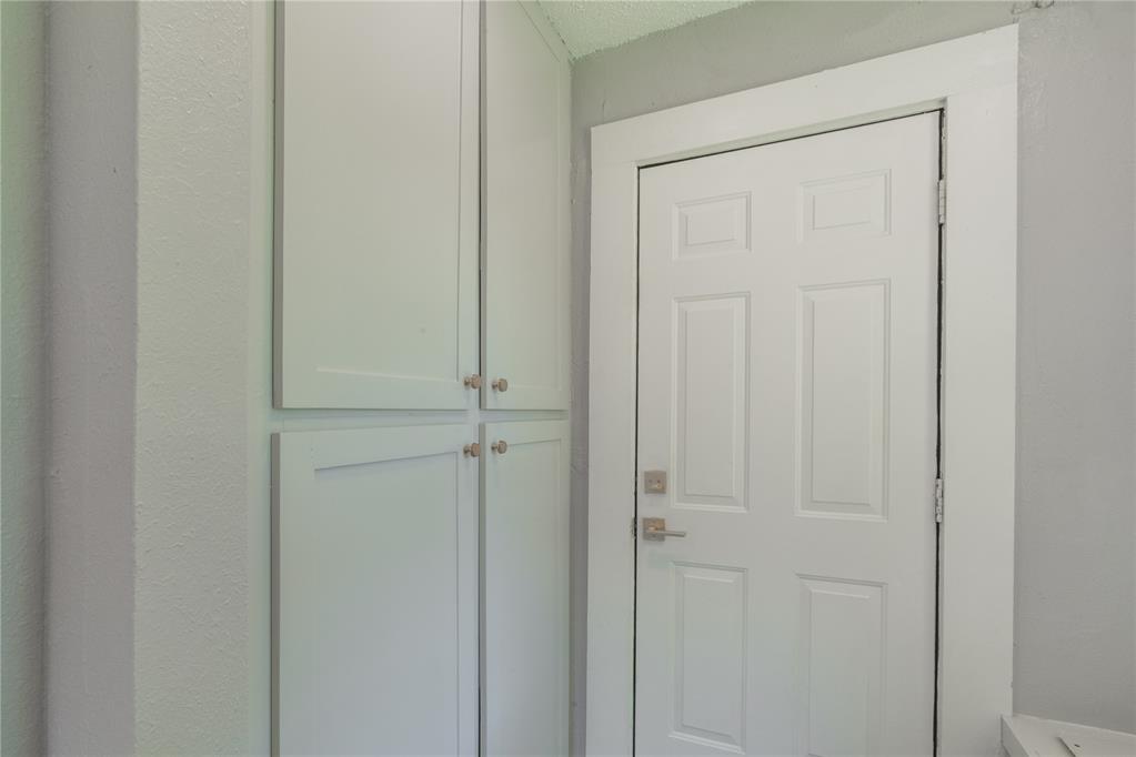 2301 N Kelham Avenue Property Photo 21