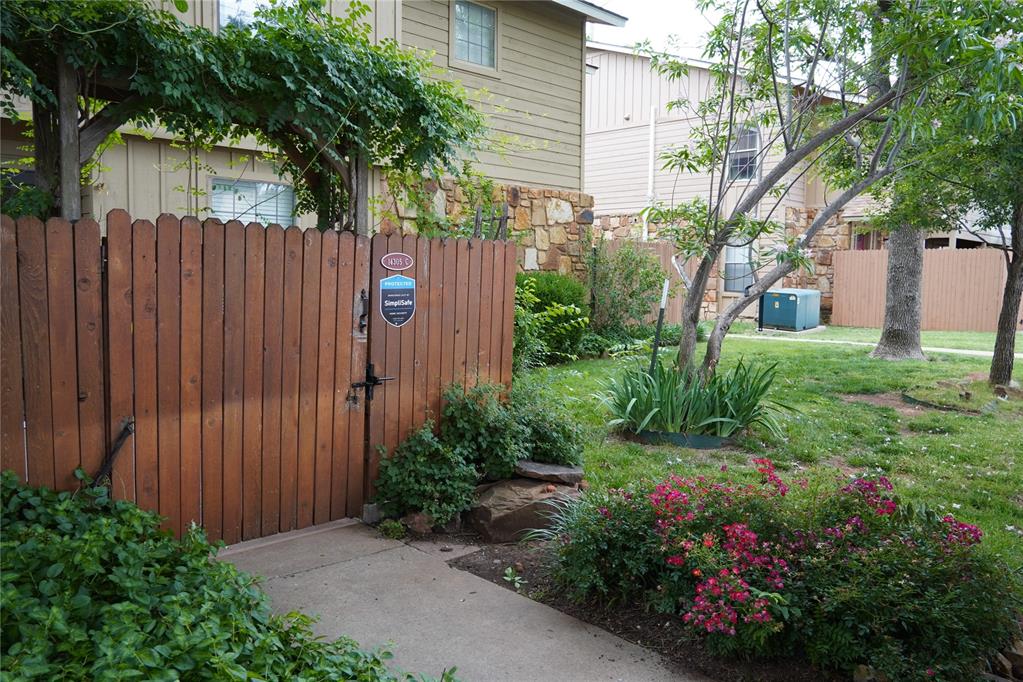 14305 N Pennsylvania Avenue 2C Property Photo 1
