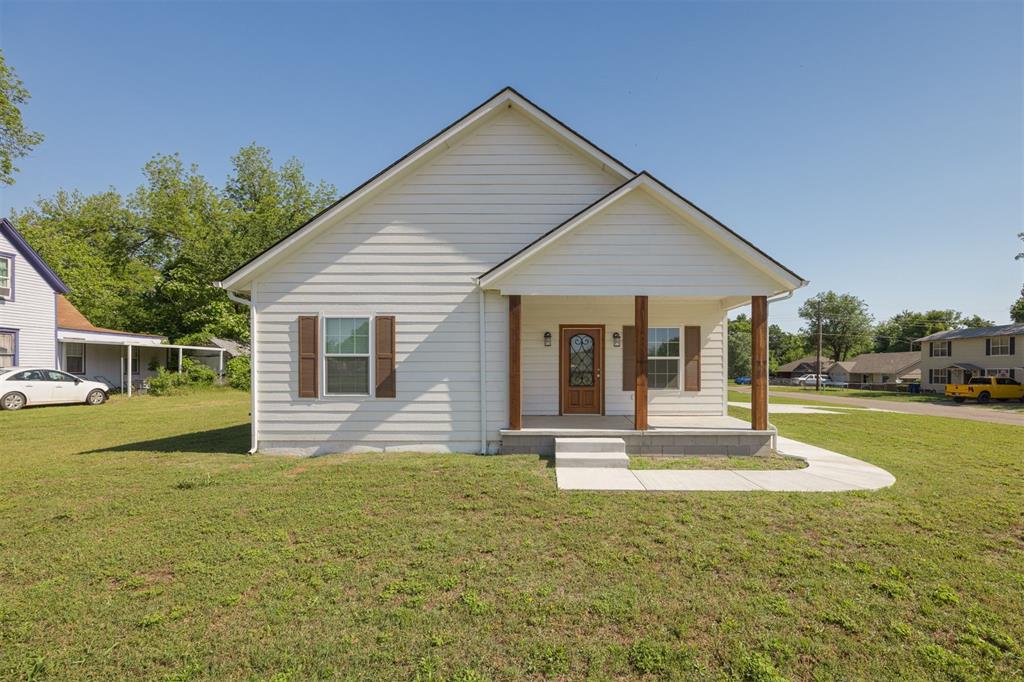 1102 W Mansur Avenue Property Photo 1