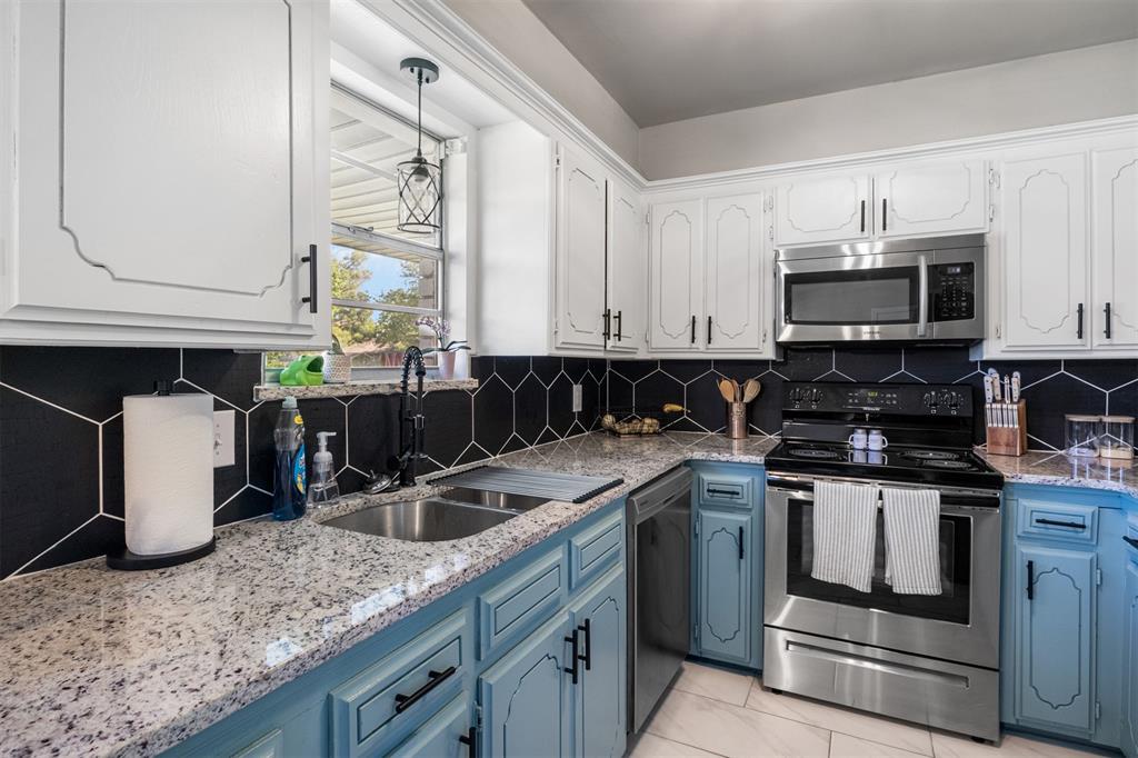 16 Clark Circle Property Photo 10