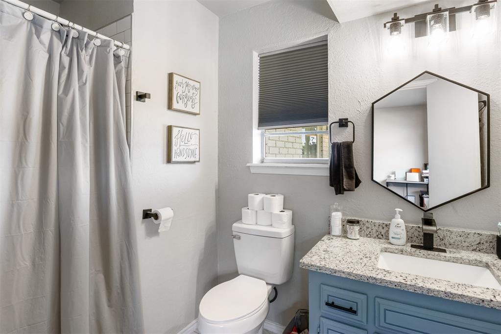 16 Clark Circle Property Photo 14