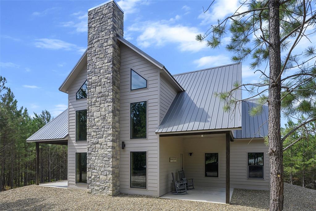 18 Blue Cedar Trail Property Photo 1
