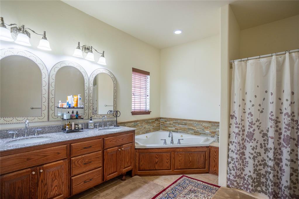 3417 Lyle Road Property Photo 19