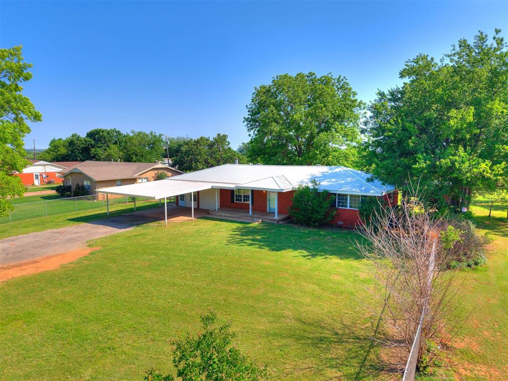 710 Hayes Drive Property Photo 1