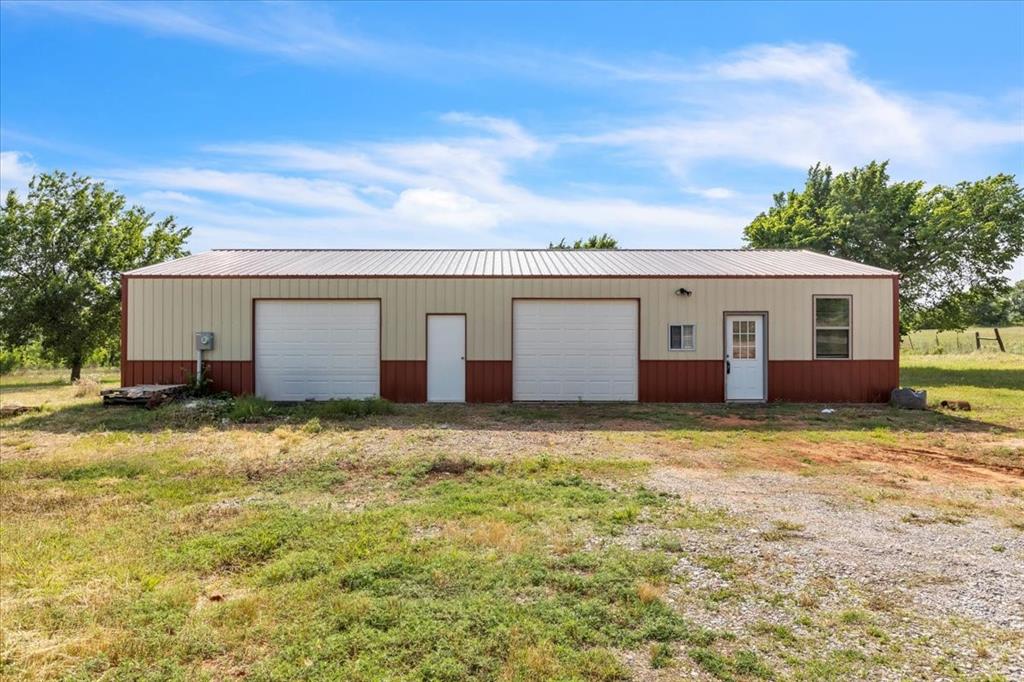 2273 County Road 1240 Property Photo 1