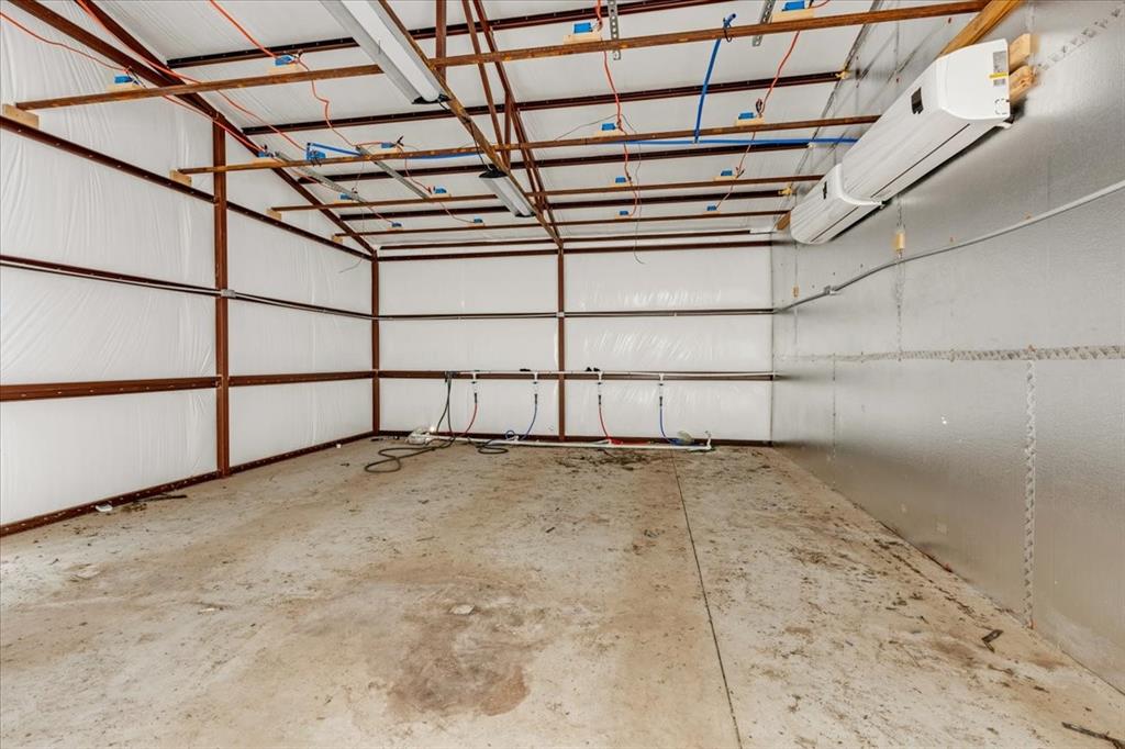 2273 County Road 1240 Property Photo 18