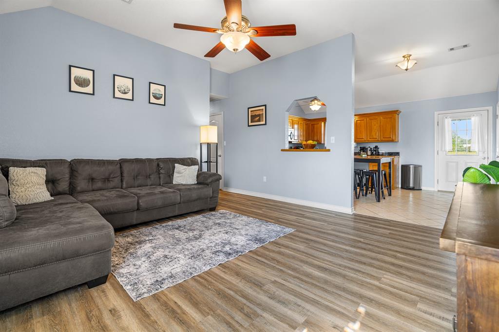 105 Glenbrook Drive Property Photo 3