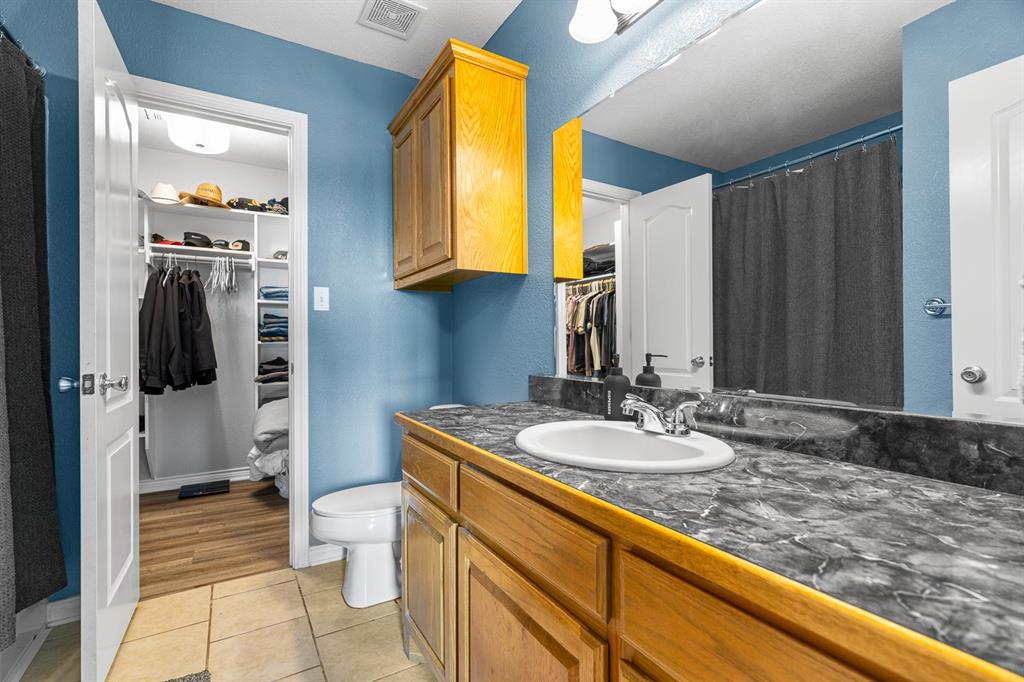 105 Glenbrook Drive Property Photo 12