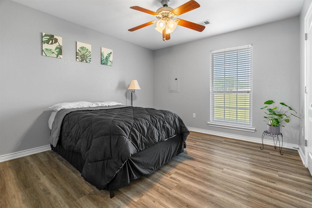 105 Glenbrook Drive Property Photo 15