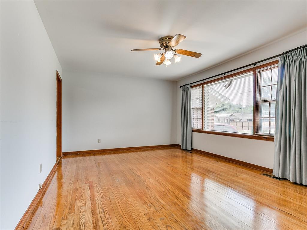 5015 S Shartel Avenue Property Photo 9
