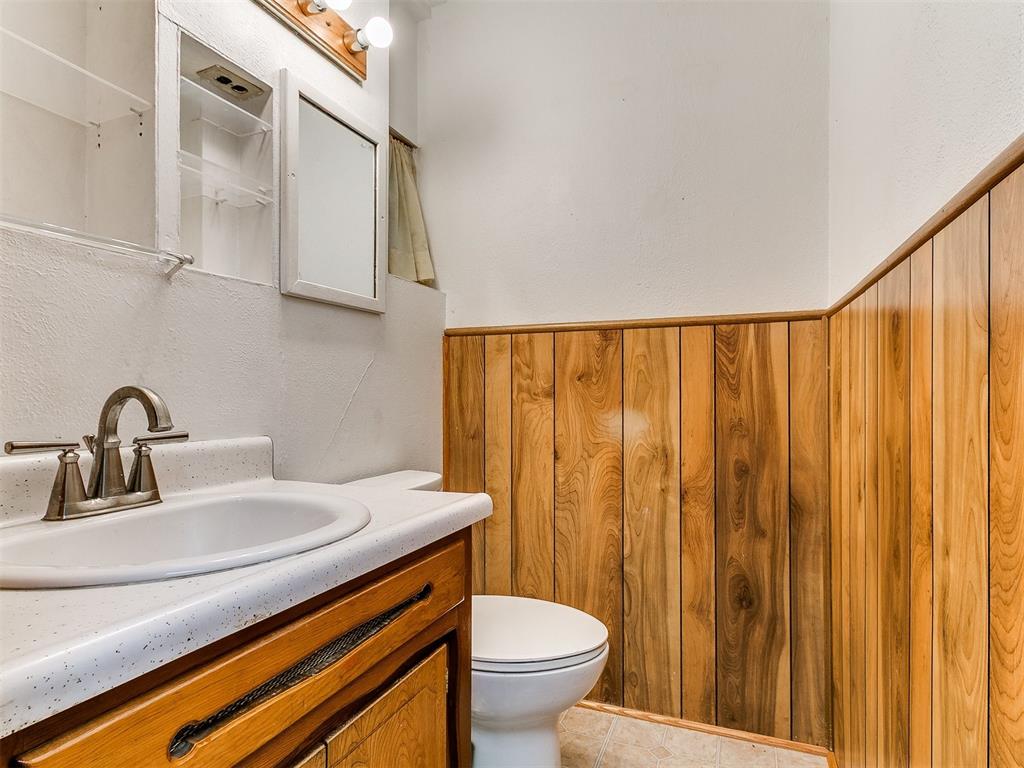 5015 S Shartel Avenue Property Photo 24