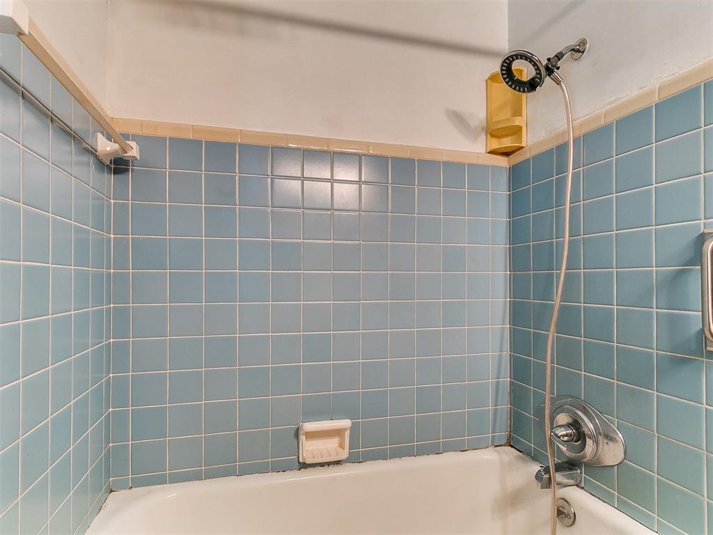 5015 S Shartel Avenue Property Photo 38