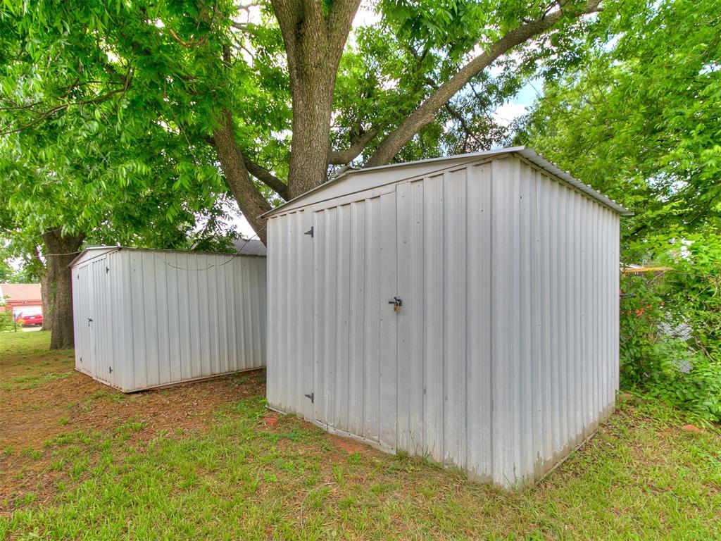 5015 S Shartel Avenue Property Photo 48