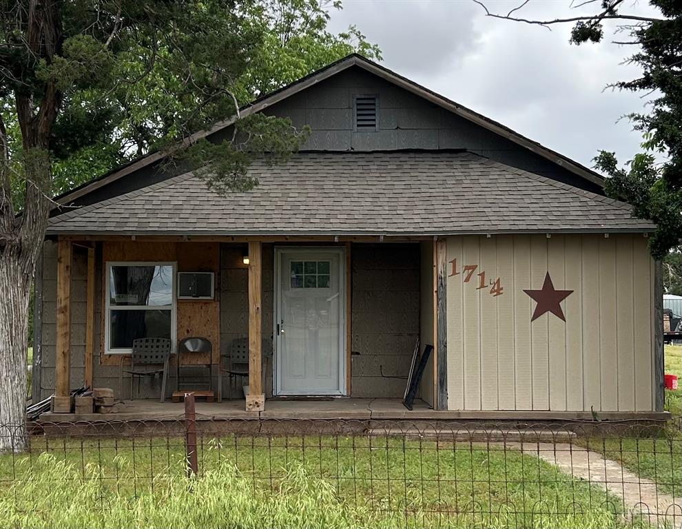 1714 N New York Avenue Property Photo 1