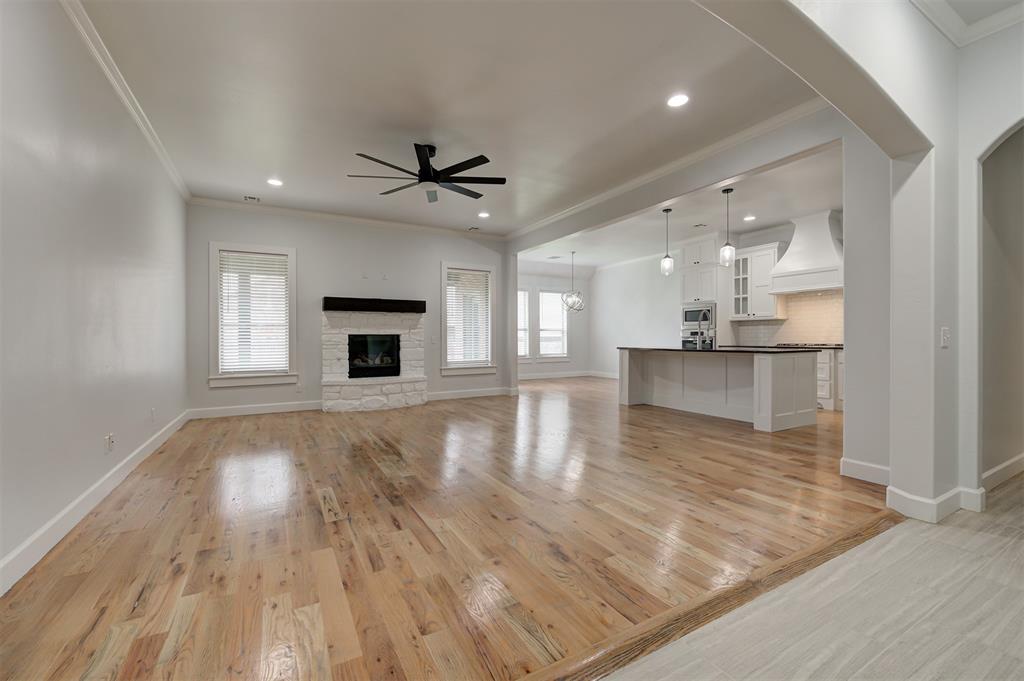 1108 Samantha Lane Property Photo 3