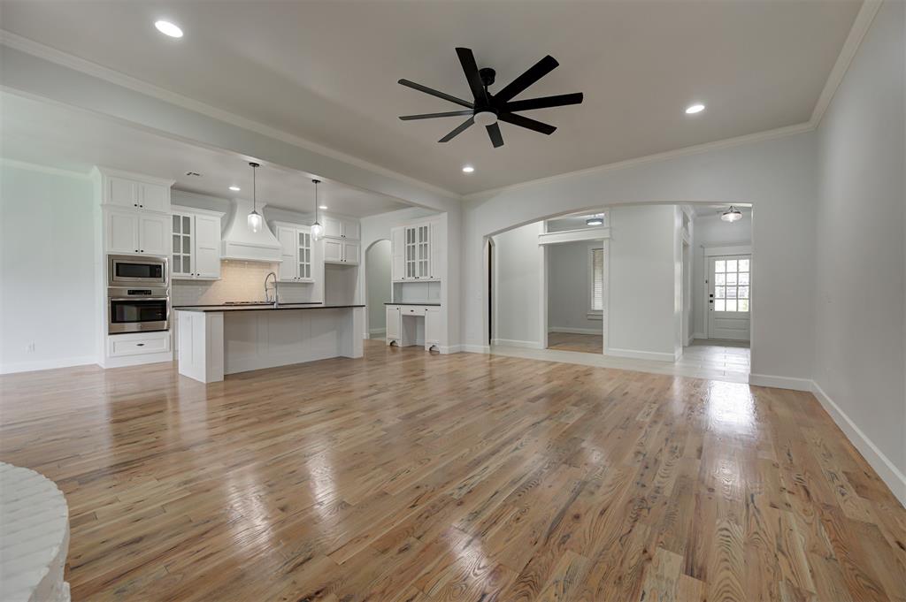 1108 Samantha Lane Property Photo 4