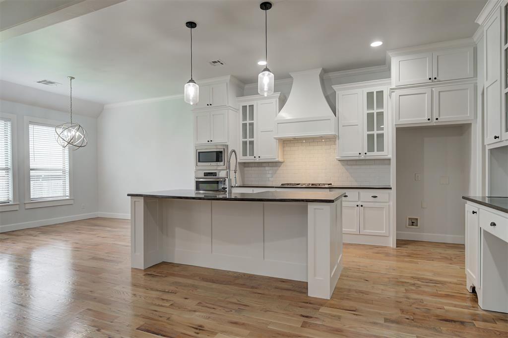 1108 Samantha Lane Property Photo 8