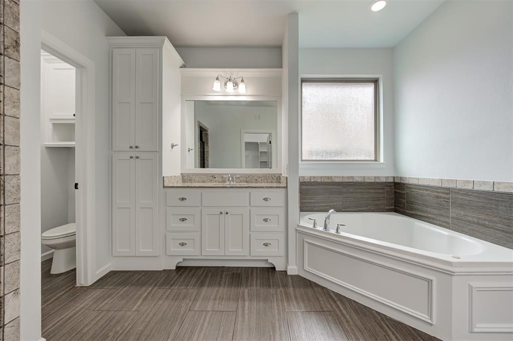 1108 Samantha Lane Property Photo 23