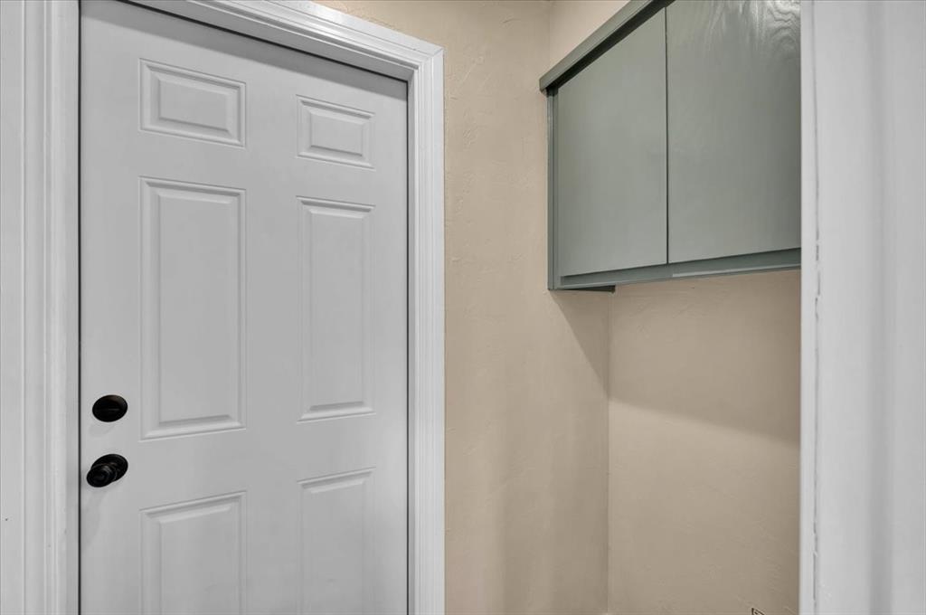 3005 Arizona Avenue Property Photo 14