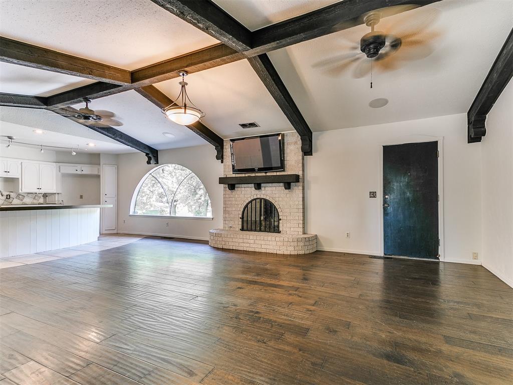 212 W Ridgewood Drive Property Photo 7