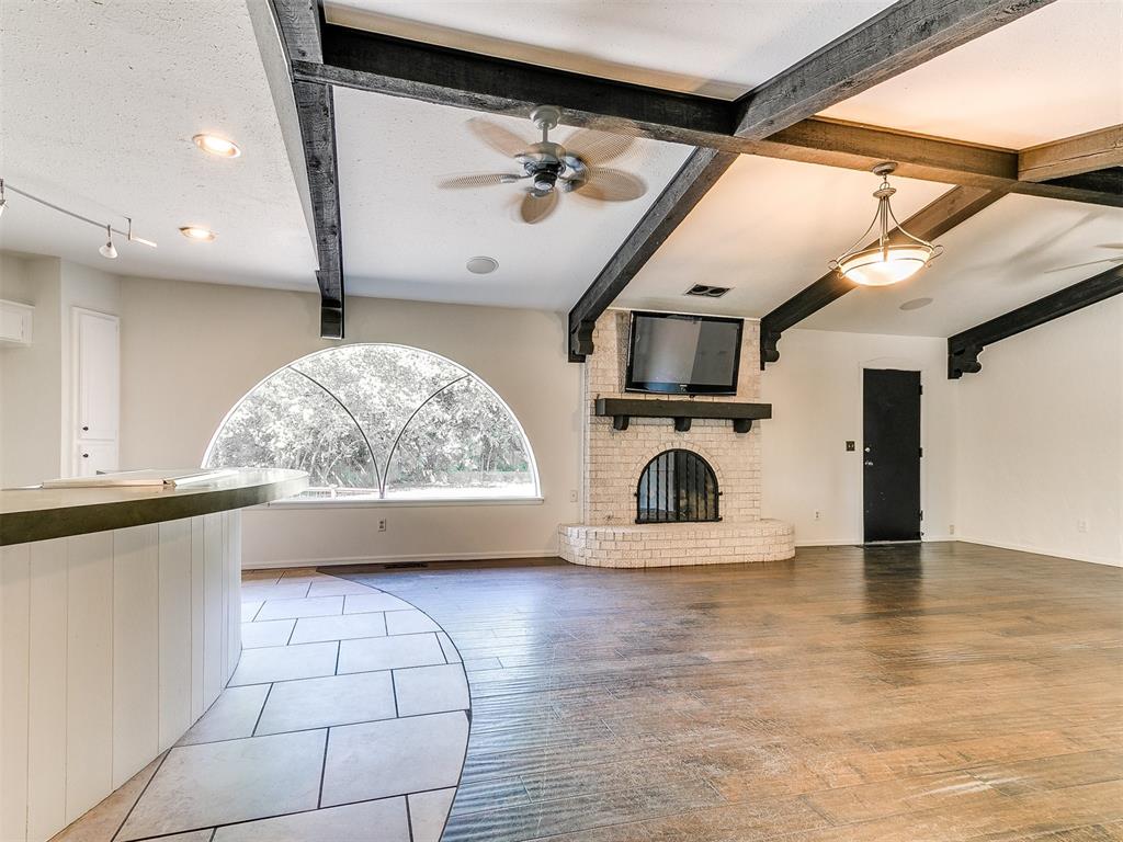 212 W Ridgewood Drive Property Photo 8