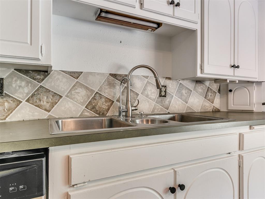 212 W Ridgewood Drive Property Photo 13