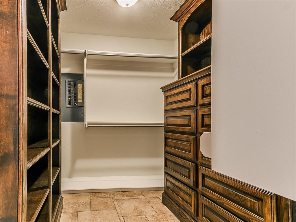 212 W Ridgewood Drive Property Photo 24