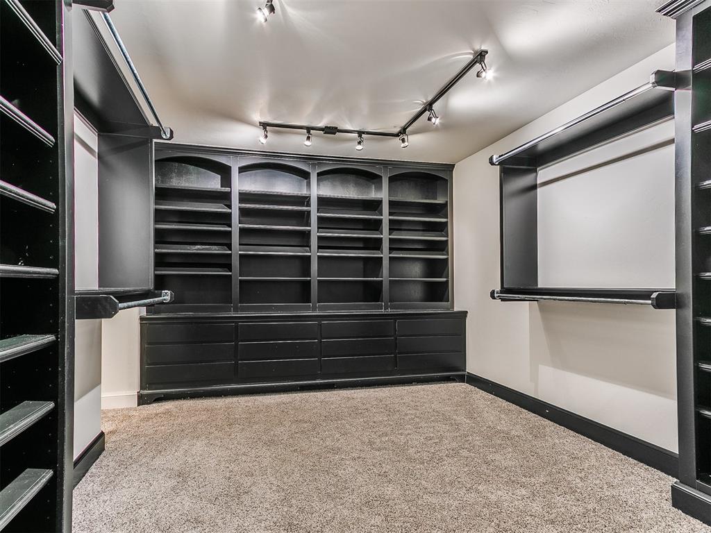 212 W Ridgewood Drive Property Photo 31