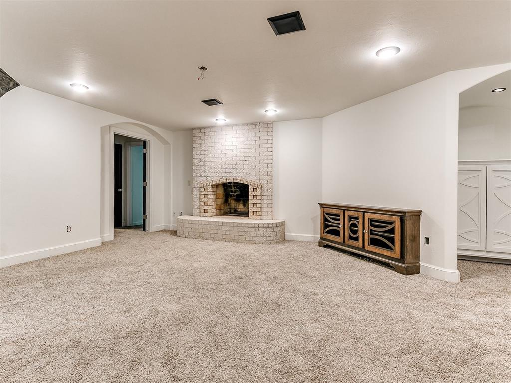 212 W Ridgewood Drive Property Photo 34