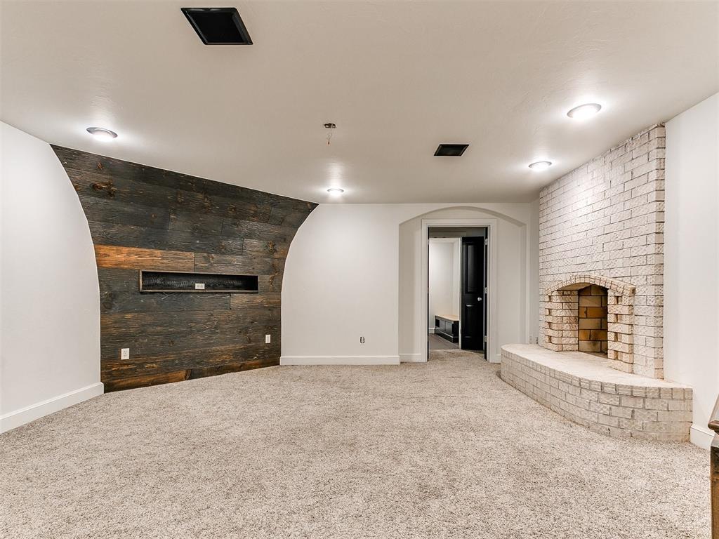 212 W Ridgewood Drive Property Photo 35