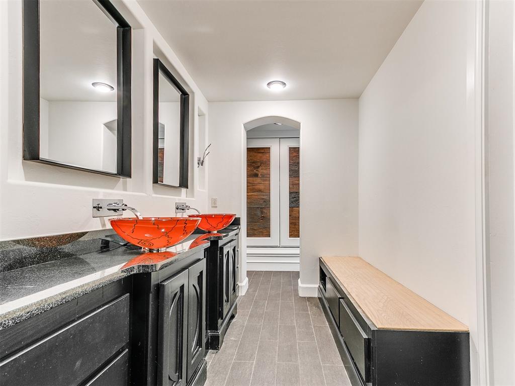 212 W Ridgewood Drive Property Photo 38