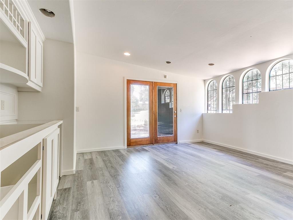 212 W Ridgewood Drive Property Photo 44