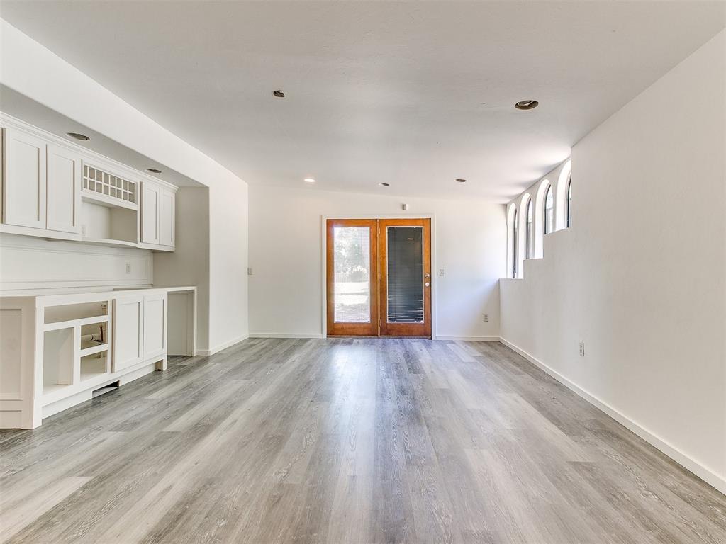 212 W Ridgewood Drive Property Photo 45