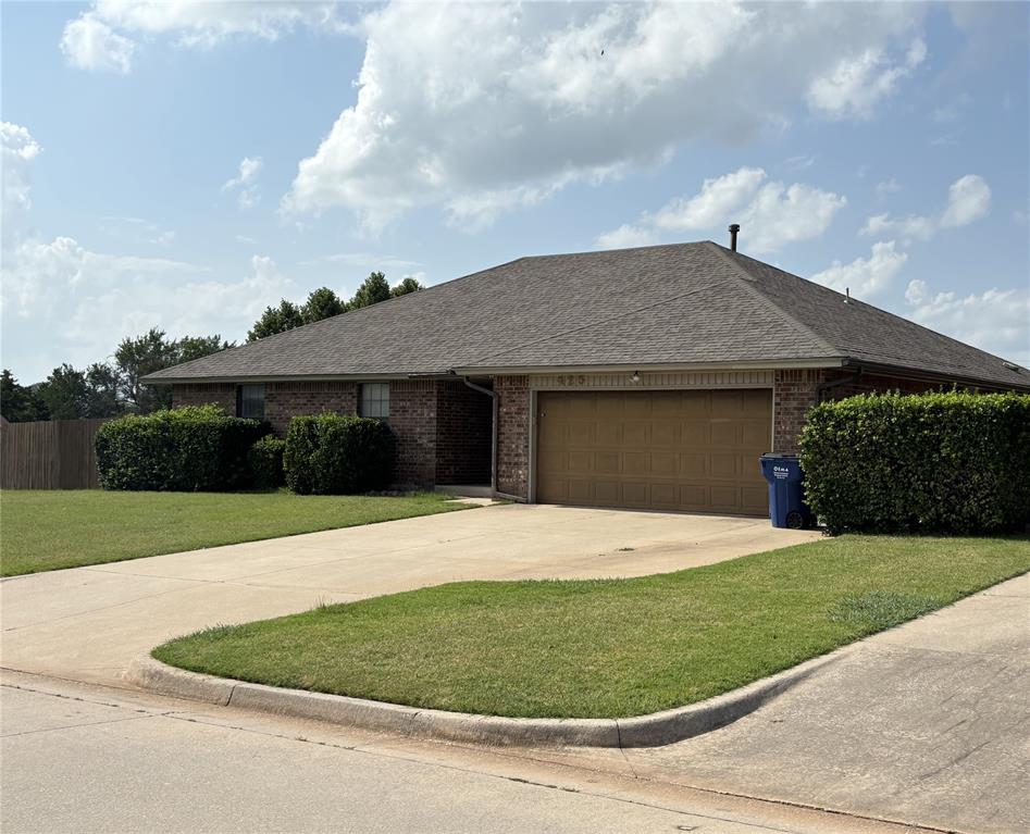 425 W Crooked Branch Way Property Photo