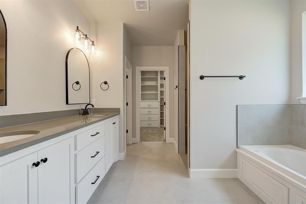 10412 Sw 49th Street Property Photo 23
