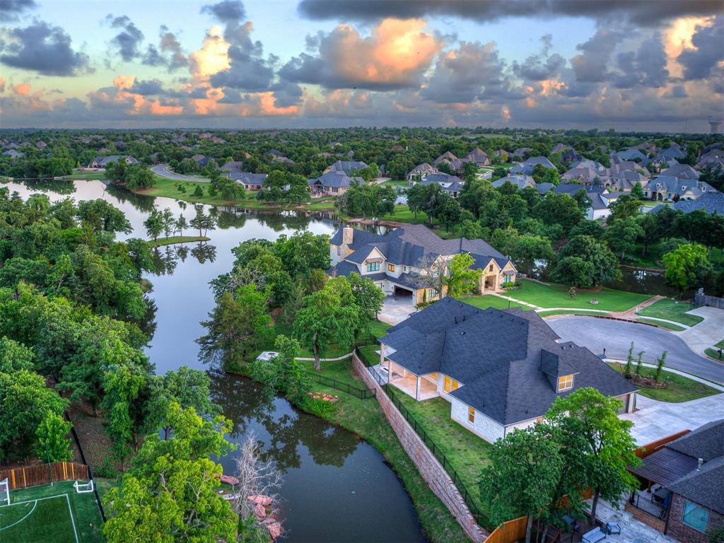 1117 Falls Bridge Court Property Photo 2