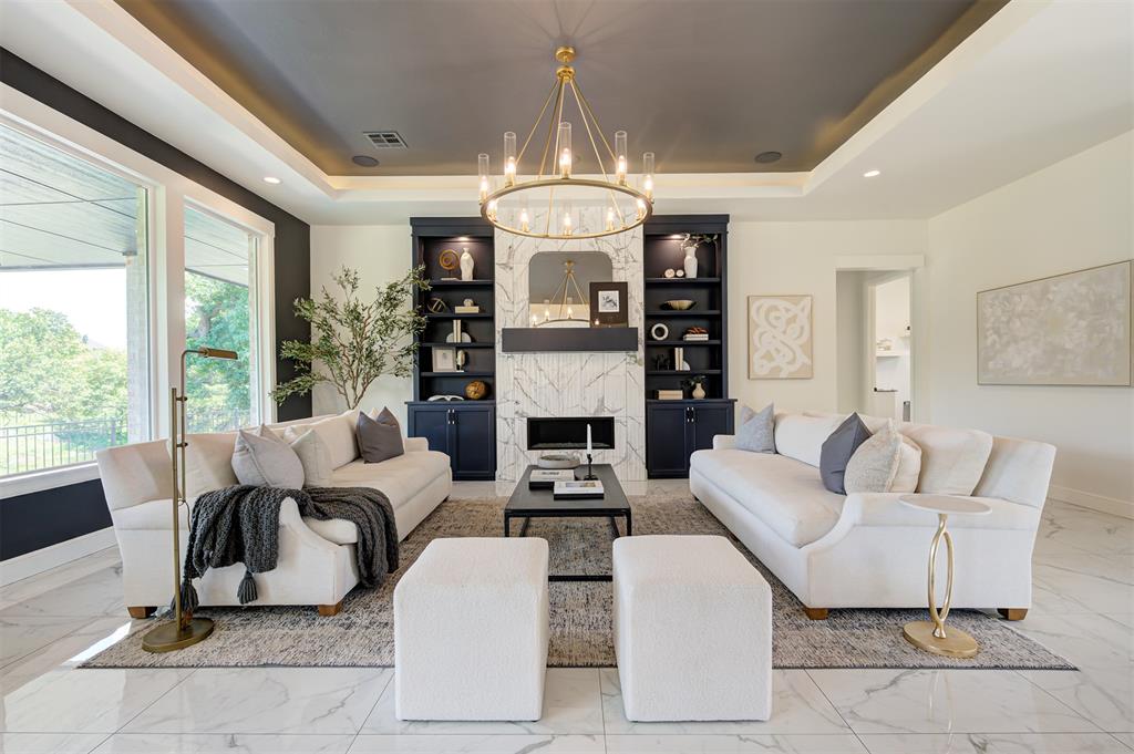 1117 Falls Bridge Court Property Photo 4