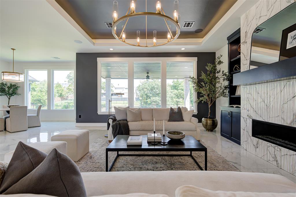 1117 Falls Bridge Court Property Photo 6