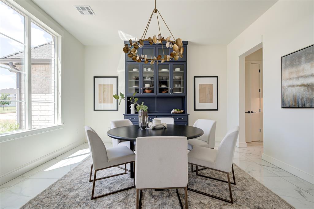 1117 Falls Bridge Court Property Photo 9