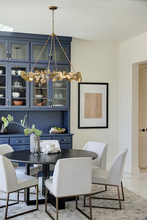 1117 Falls Bridge Court Property Photo 10